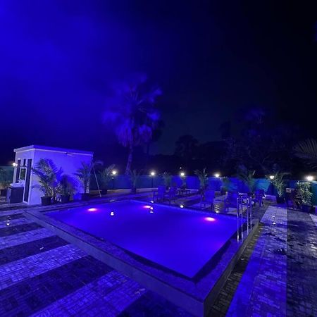 Stayhaven Aqua With Pvt Theatre & Pool Mumbai Exterior foto