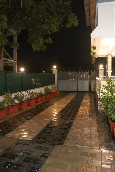 Stayhaven Aqua With Pvt Theatre & Pool Mumbai Exterior foto